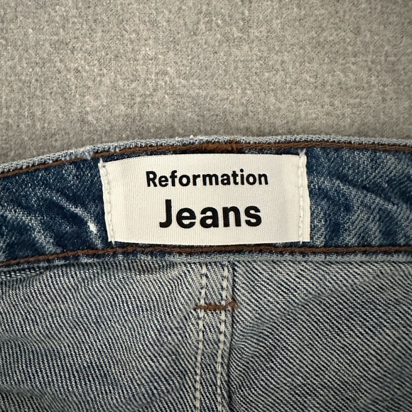 Reformation | High Waisted Denim Shorts, Size 24 ✨ - Picture 3 of 8